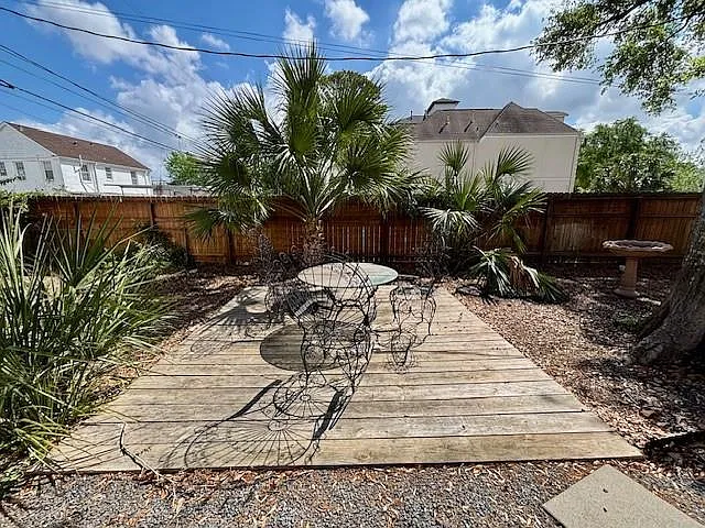 2330 Dorrington St #C — Photo 10
