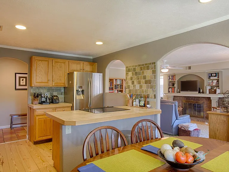 600 Manhattan Dr #D12 — Photo 6