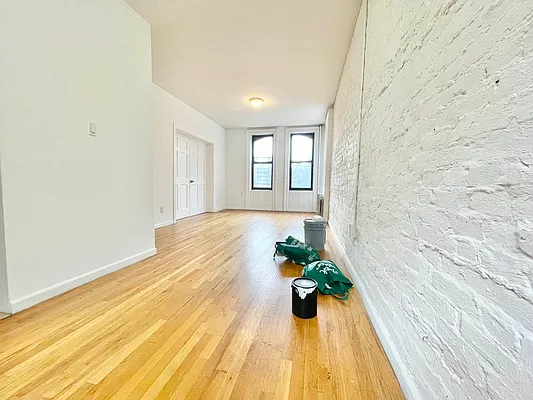 Rented by City Connections Realty | media 12