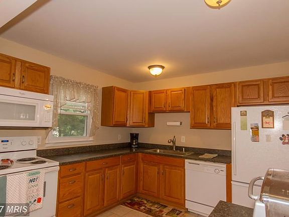 4th image of 13867 Langstone Dr