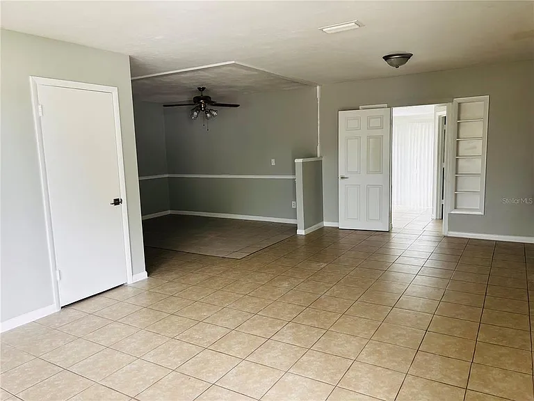 669 Lear Ter — Photo 2