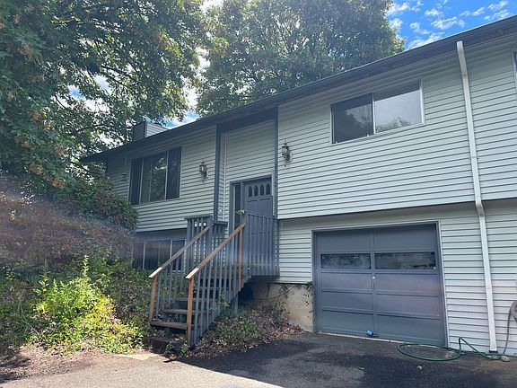 2nd image of 2772 SE Van Water St