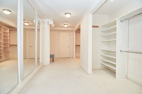 Sold by Manhattan Network Inc. | media 27