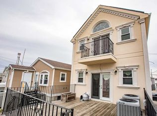 20 W 9th Rd, Broad Channel, NY 11693