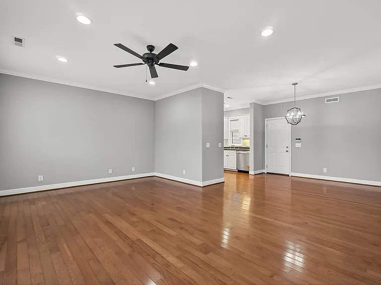 212 Mahler Ave — Photo 8