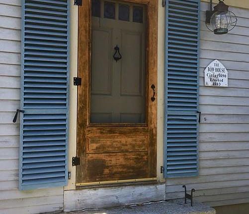 2nd image of 28 South St