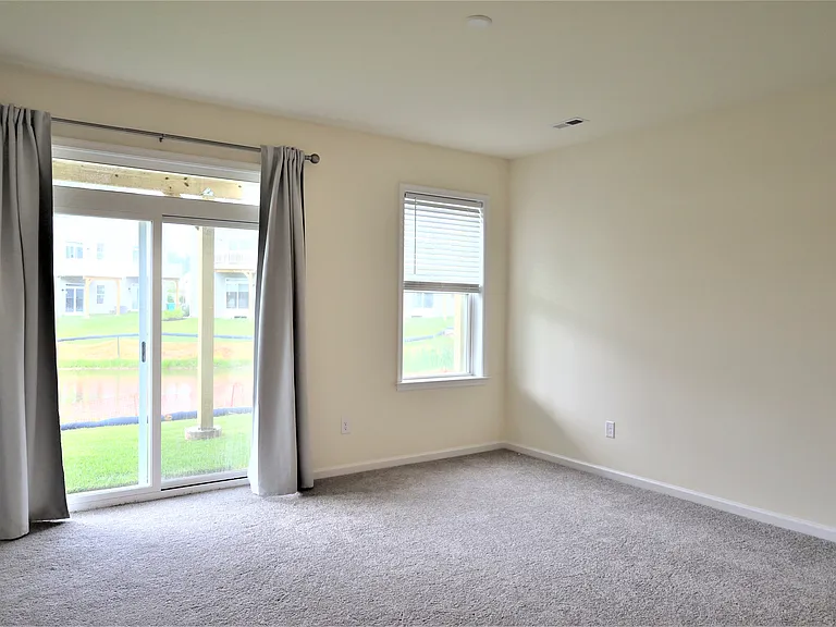 61 Becker Dr — Photo 24