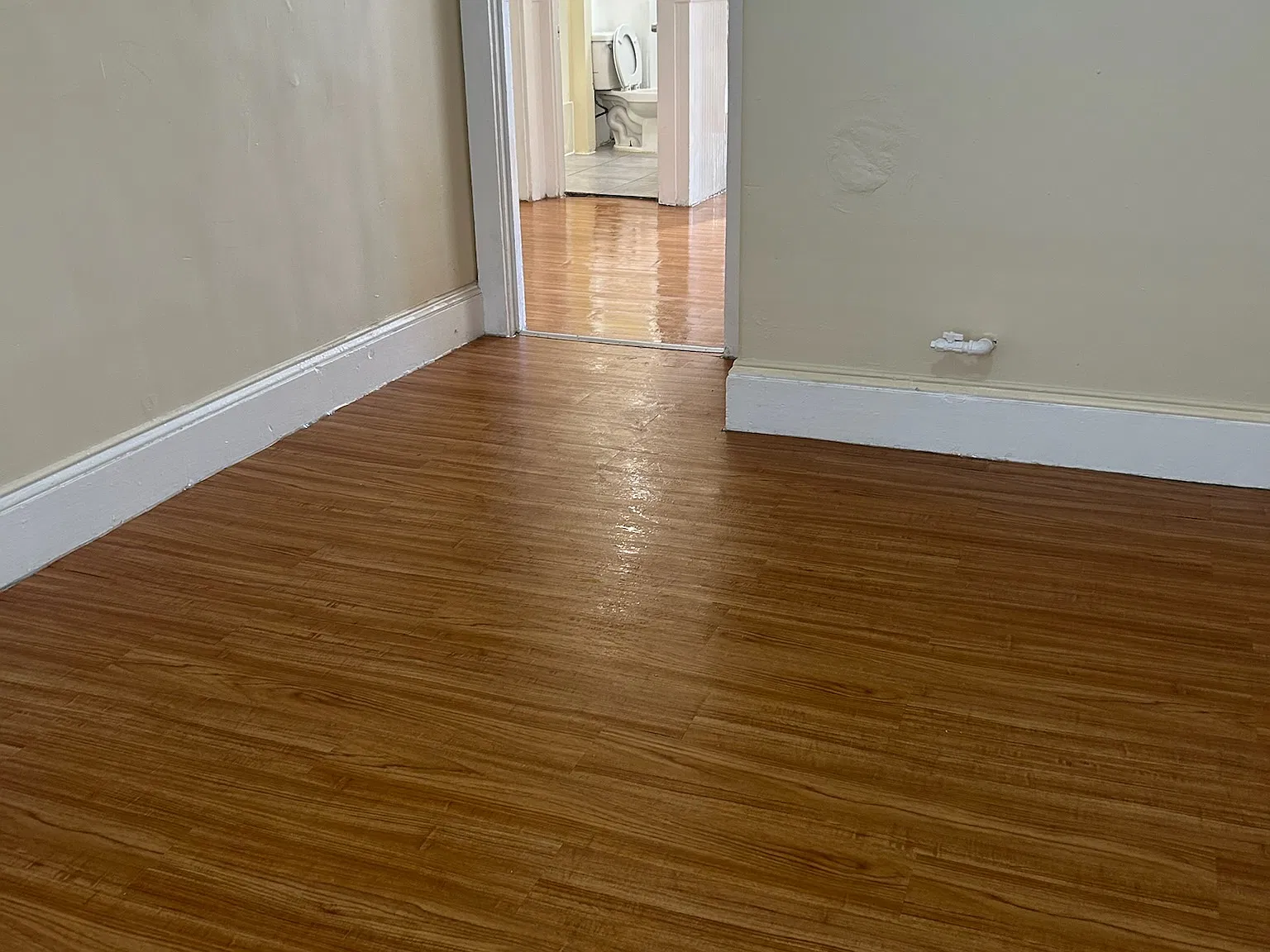 3 bed, $2,300 — Photo 1