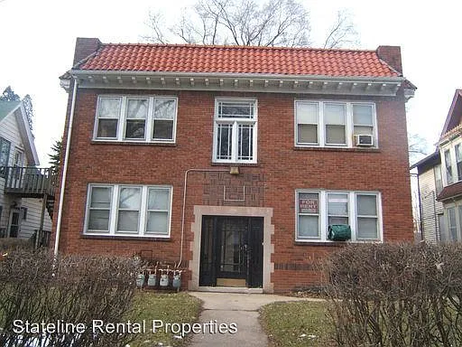 1018 N Court St photo 1
