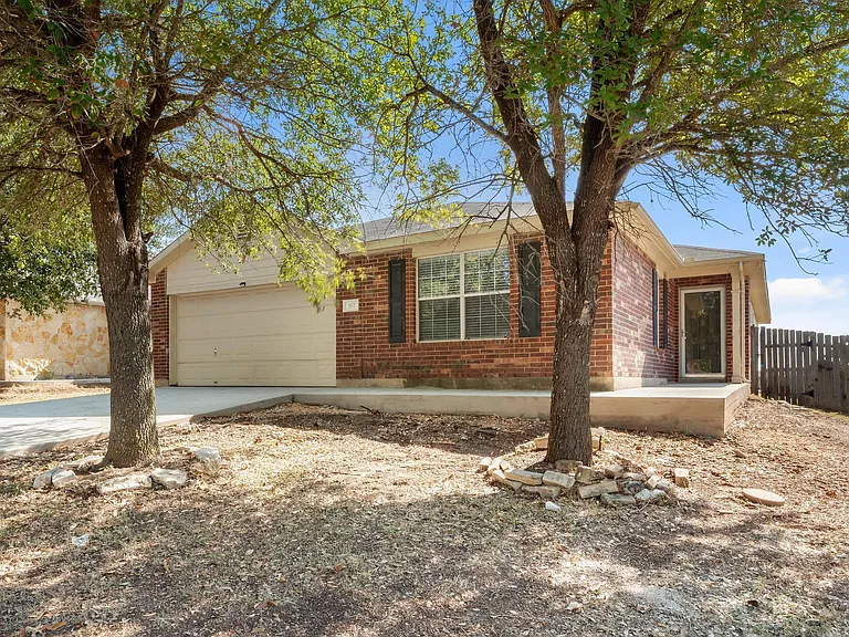 162 Brandons Way — Photo 3