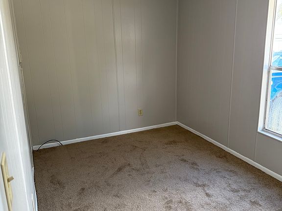 2nd image of 36412 Redwood Ave