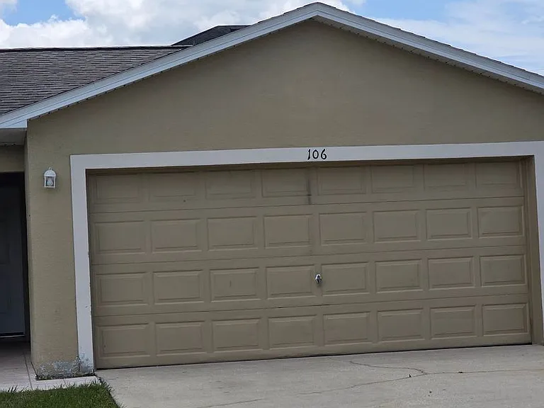 106 Herring Ln — Photo 2