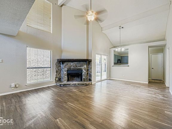 5th image of 1322 Jasmine Dr