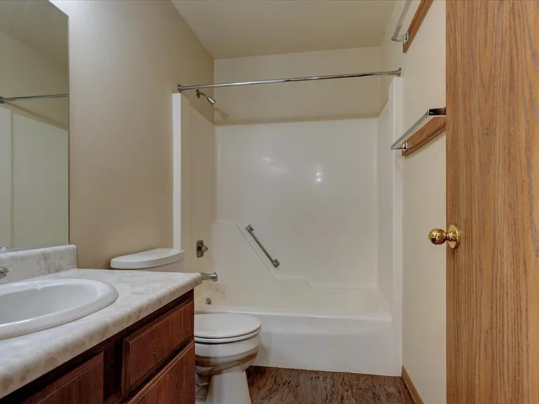 715 Terrill Rd — Photo 8