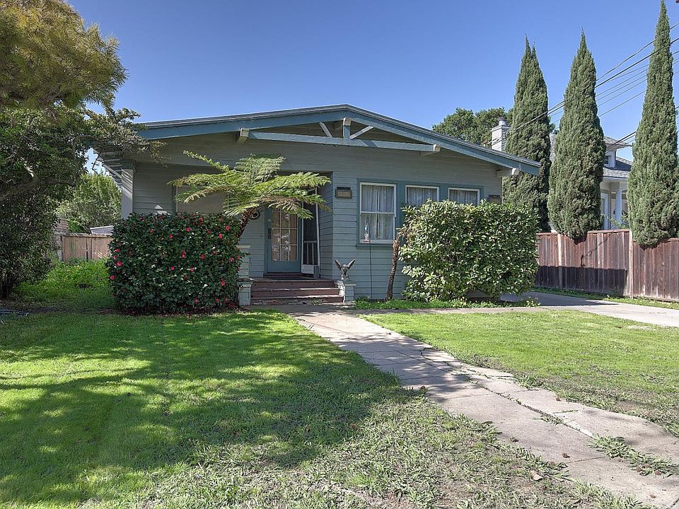 1st image of 721 Laurel Ave