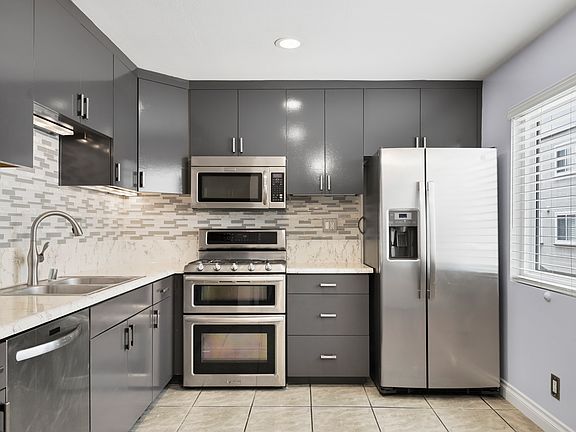 3rd image of 21901 Lassen St Unit 123