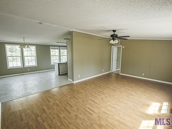 4th image of 17078 Olive Dr