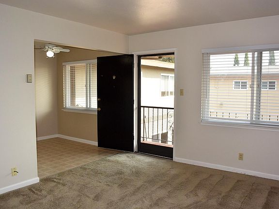 4th image of 47 Lester Ave #1b17evp5c