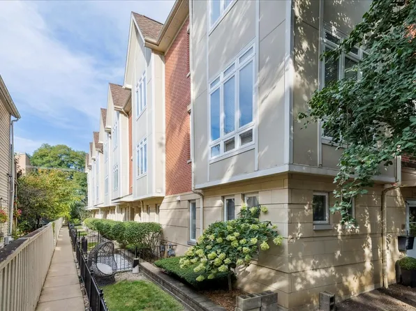 2335 N Lister Ave APT B, Chicago, IL 60614