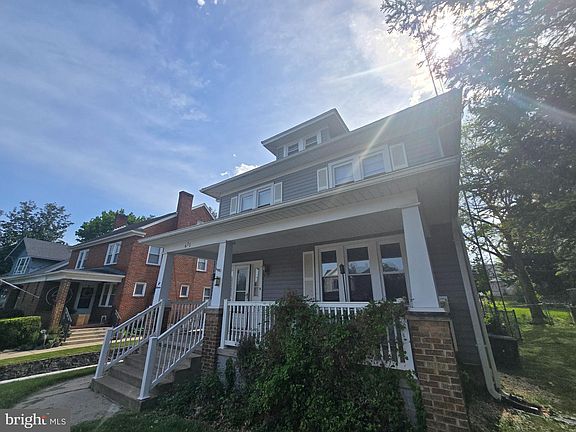 5th image of 611 Sunset Ave