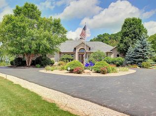 14965 Indian Hills Rd, Mount Vernon, OH 43050