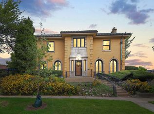 1201 N Ridgeland Ave, Oak Park, IL 60302