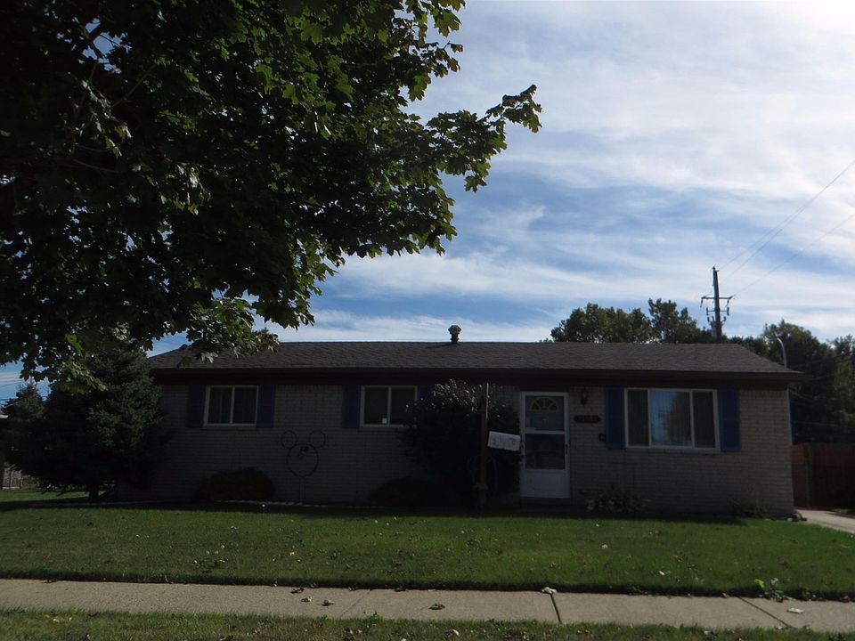 1st image of 22057 Rosemary St
