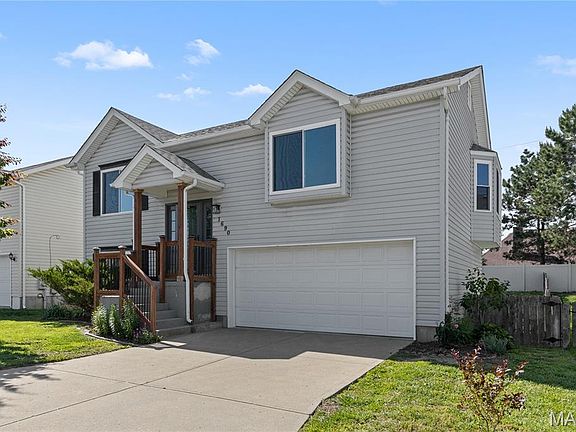 2nd image of 1690 Chapman Ct
