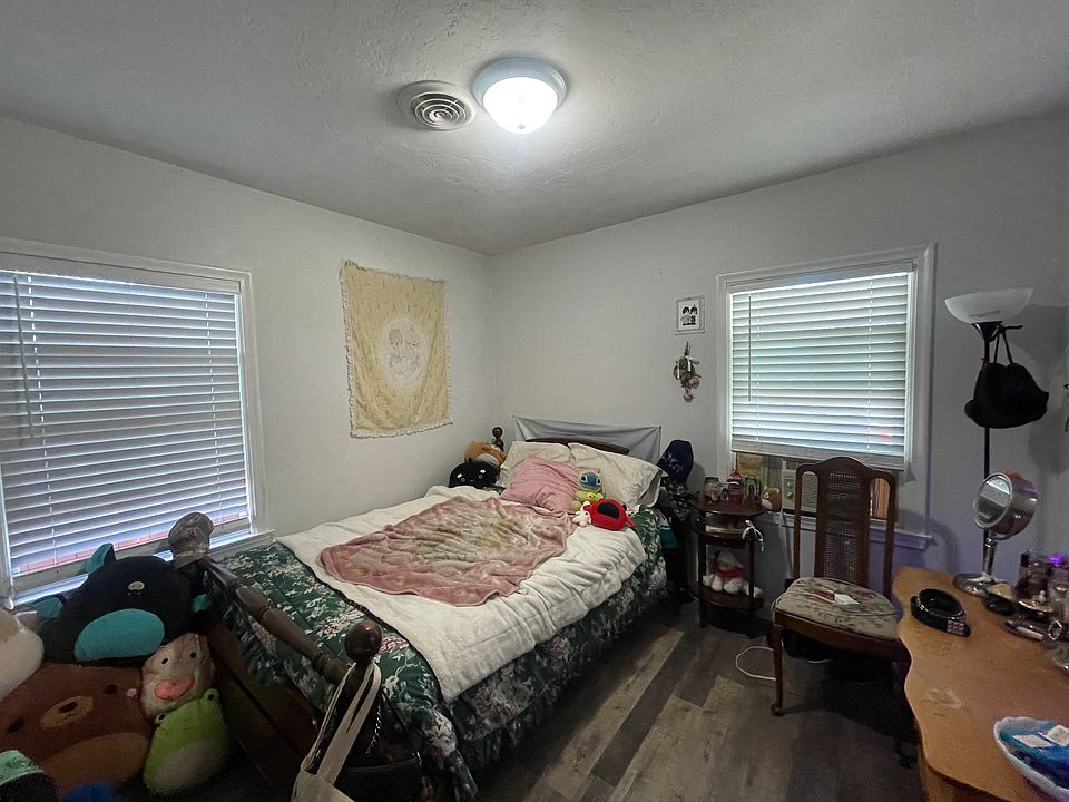1st image of 207 E Williams Ave #207