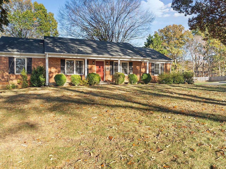 1st image of 300 College Park Dr