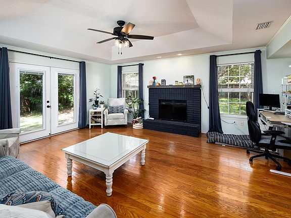 4th image of 2586 Dana Ct