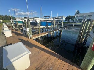 33S S Southeast Starfish Dr, Saint Petersburg, FL 33705