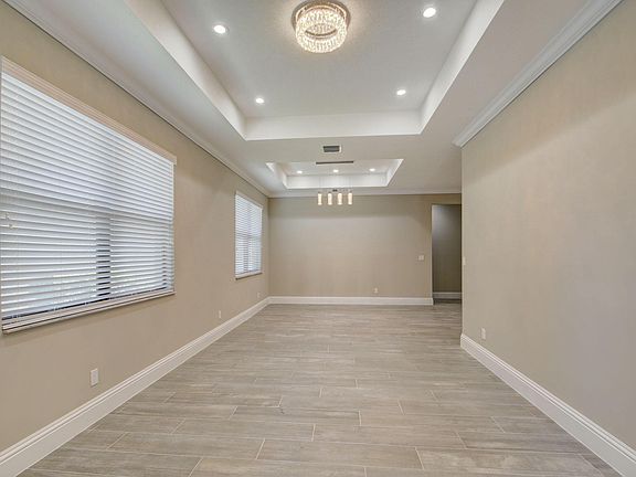 5th image of 6208 Oceanaire Way