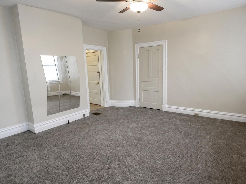 Living room/bedroom
