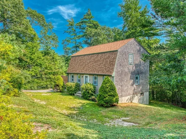 45 Alewife Rd, Plymouth, MA 02360