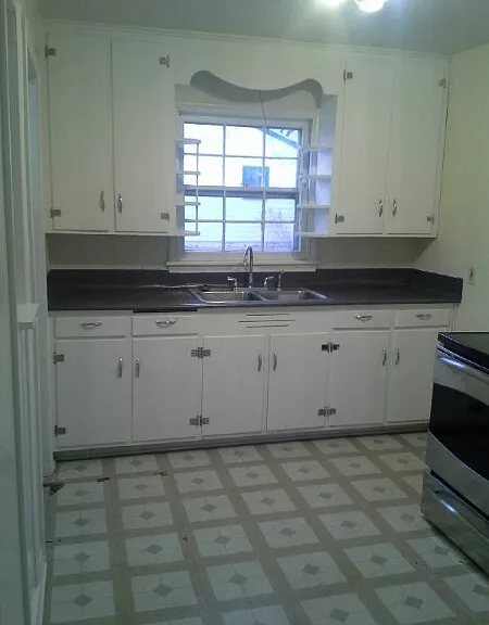 331 Saint Andrew St — Photo 3