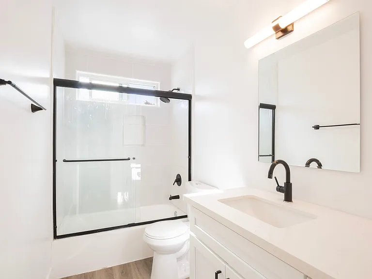 1235 N Ogden Dr #4 — Photo 11