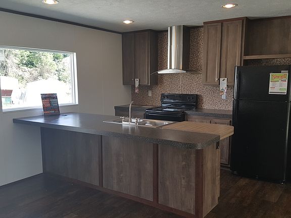 3rd image of 1233 S Jk Powell Blvd #1676
