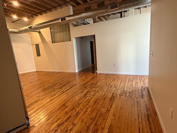 4th image of 146 S River Ave APT 202