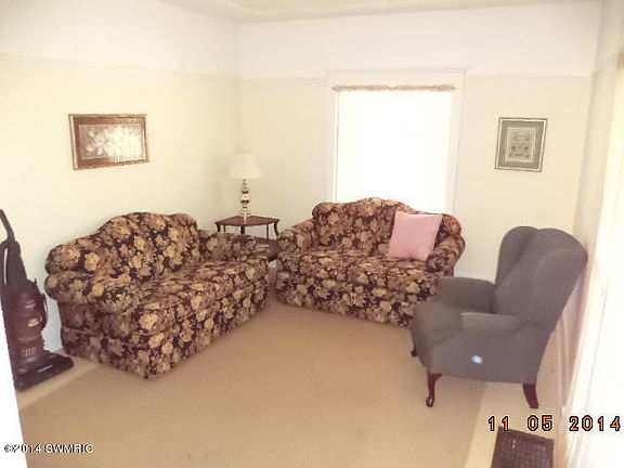 4th image of 411 E Saint Joseph St