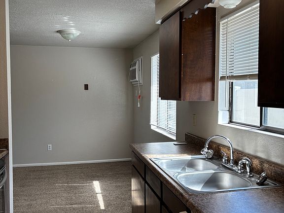 5th image of 1509 Parker Ave #1