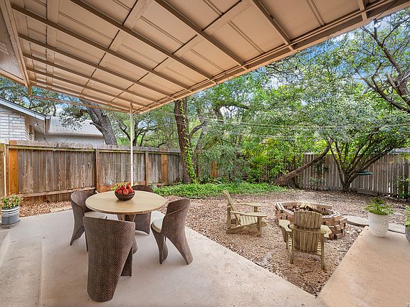 2nd image of 11322 Woodridge Path