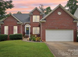 202 Winterbell Dr, Mooresville, NC 28115