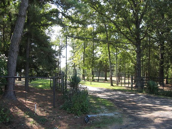 4th image of 1003 Vz County Road 1602