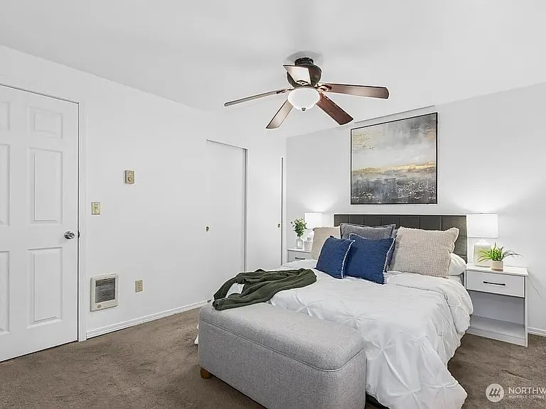 444 Marine View Pl — Photo 13