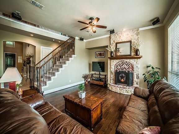 4th image of 7805 Butternut Ln
