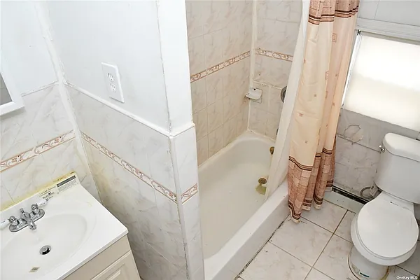 Sold by ERA Top Service Realty, Inc. | media 15