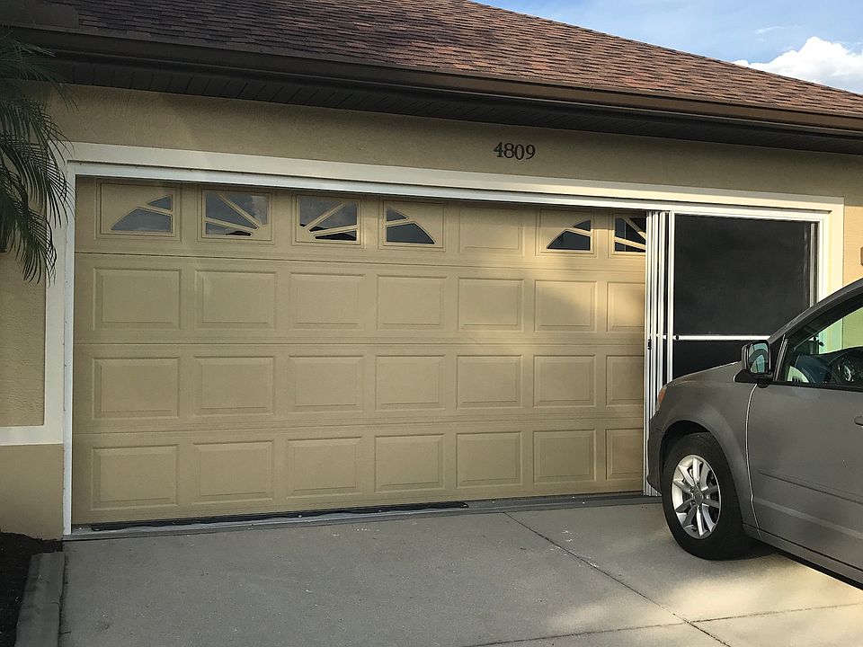 2nd image of 4809 76th Ct E