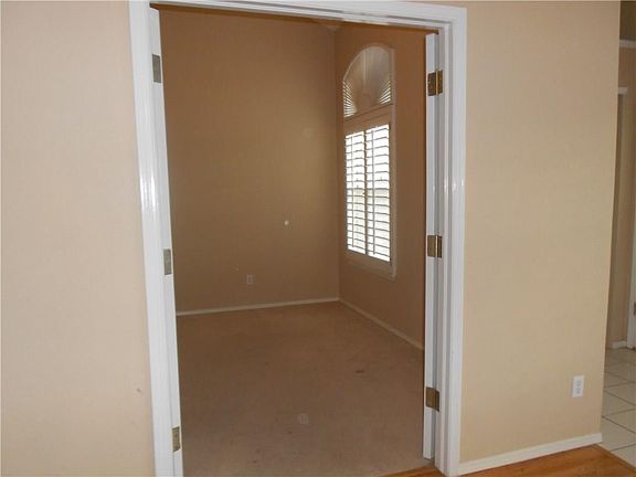 3rd image of 5744 Saplinas Rd