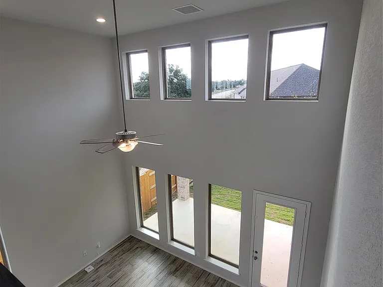113 Bluff Creek Ln — Photo 19